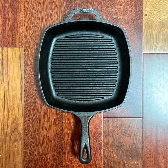 Lodge Other - Lodge Cast Iron 10 1/5" Square Grill Pan